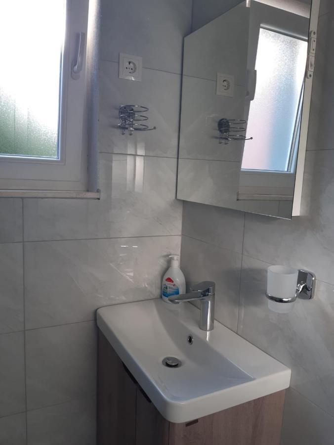 Jona - Dugi Rat - Mali Rat Daire Dış mekan fotoğraf